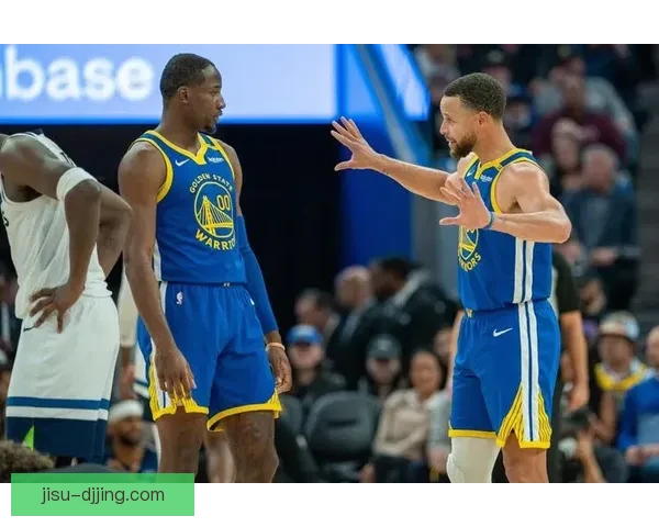 库里专注当下库明加获赞盼早归